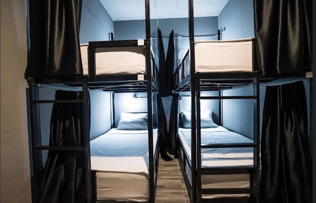 3Plus1 Hostel Patong Екстериор снимка