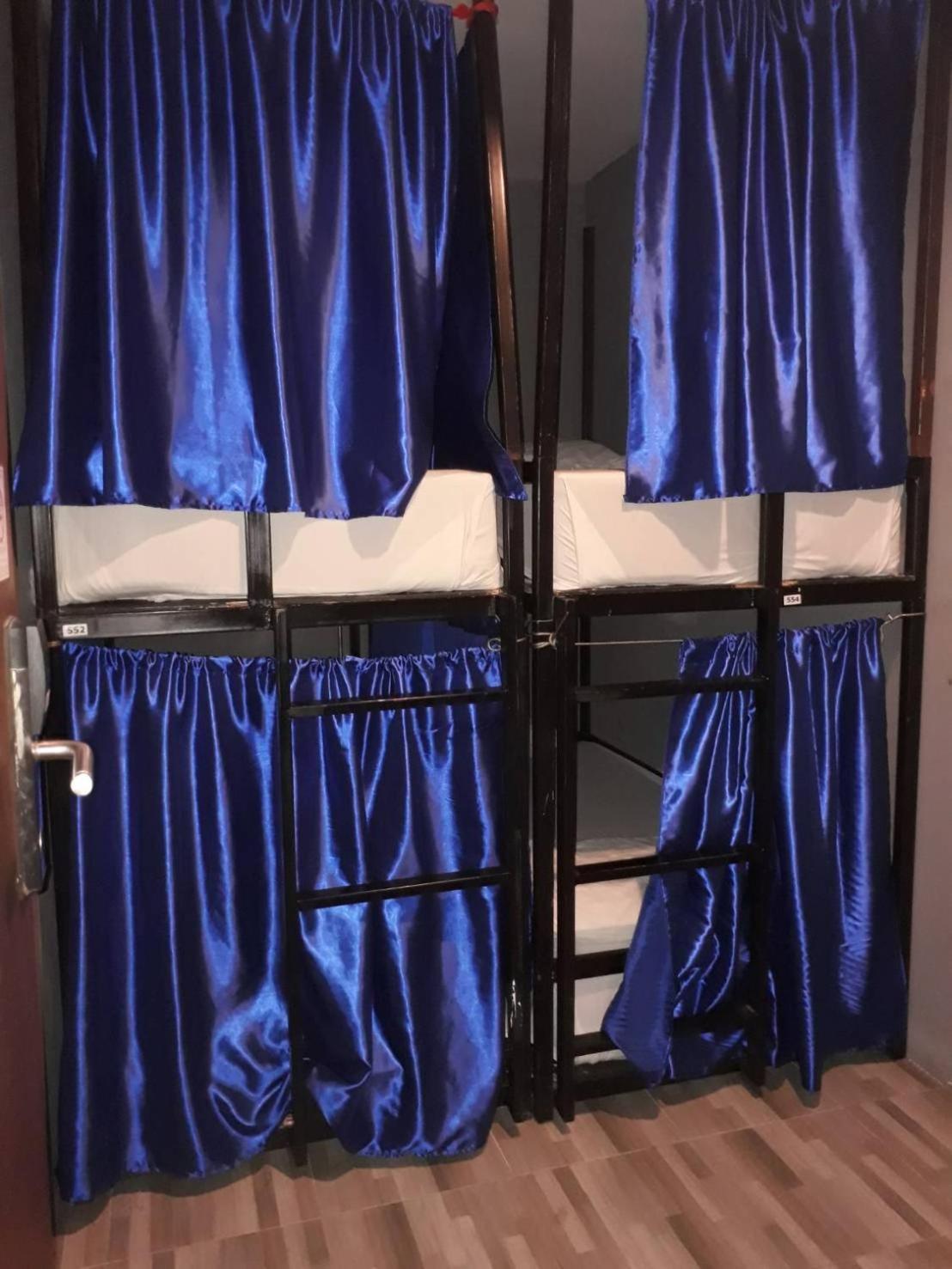 3Plus1 Hostel Patong Екстериор снимка